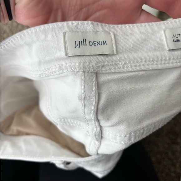 J. Jill White Authentic Fit Slim Ankle Jeans - Picture 8 of 8
